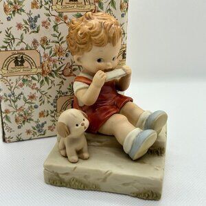 Memories of Yesterday "A little love song for you" 1994 Members only figurine